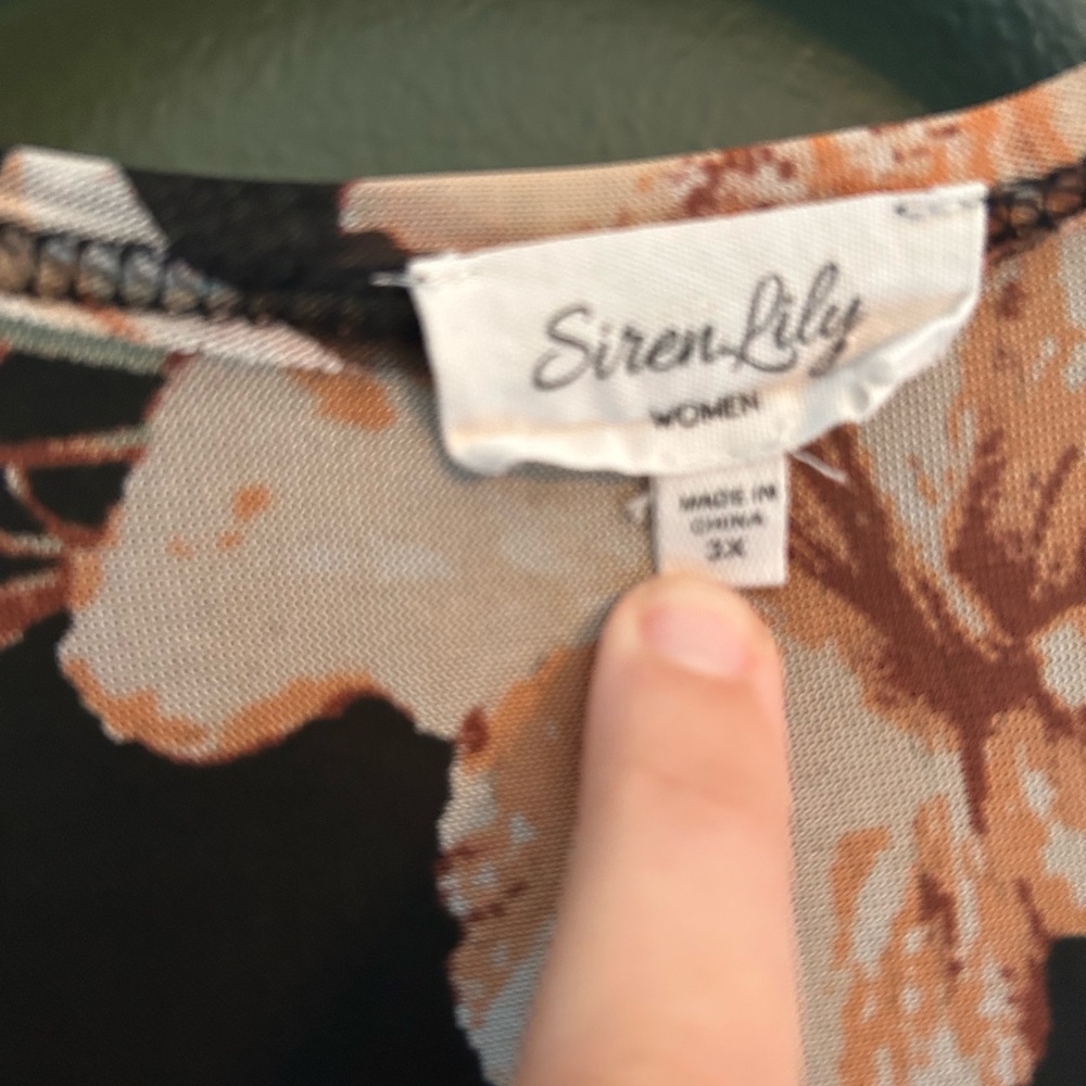 Siren Lily Black and Pink Floral Kimono - Picture 4 of 4
